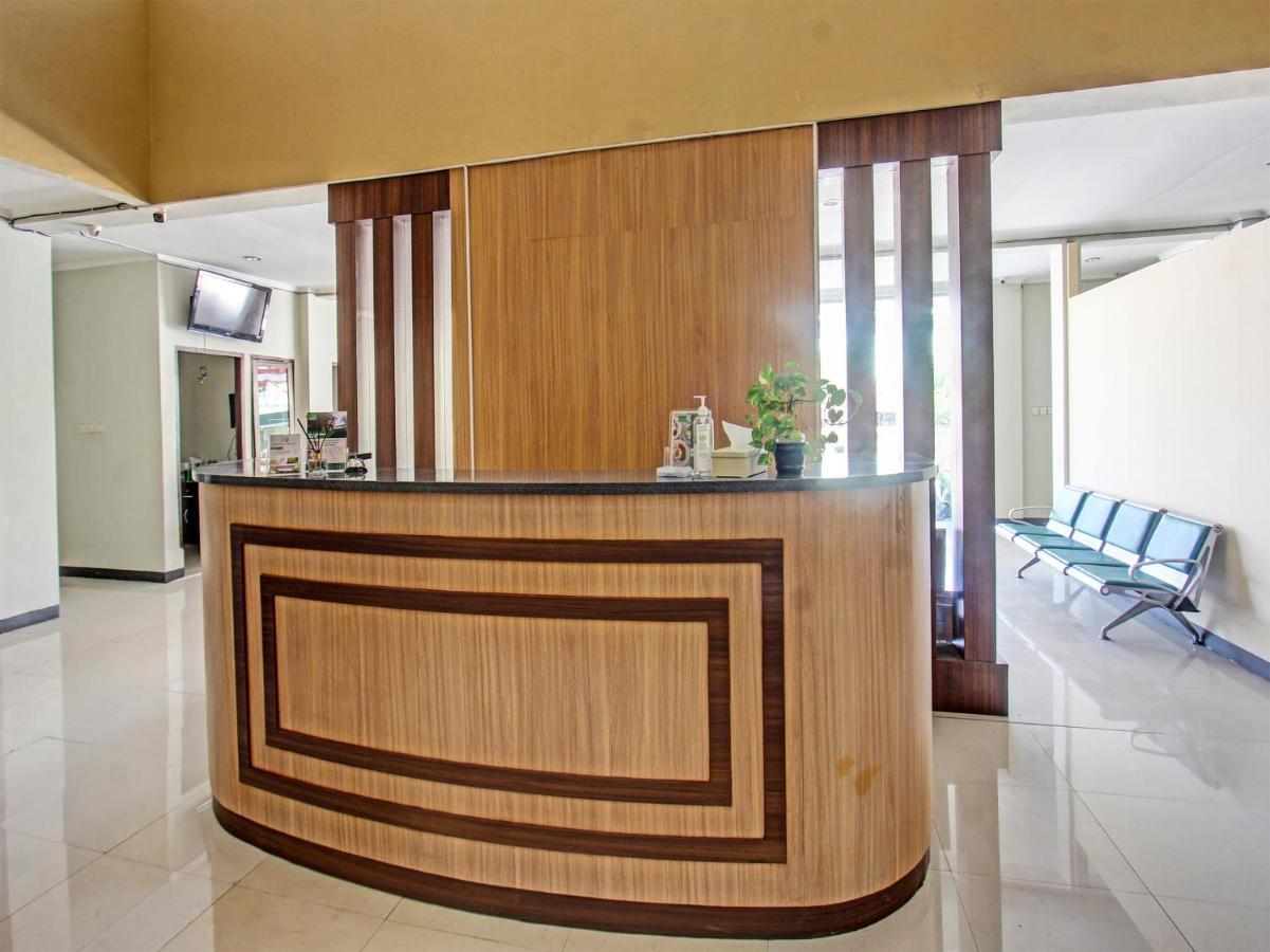 Oyo 91617 Hotel Mutiara Lombok Exterior photo