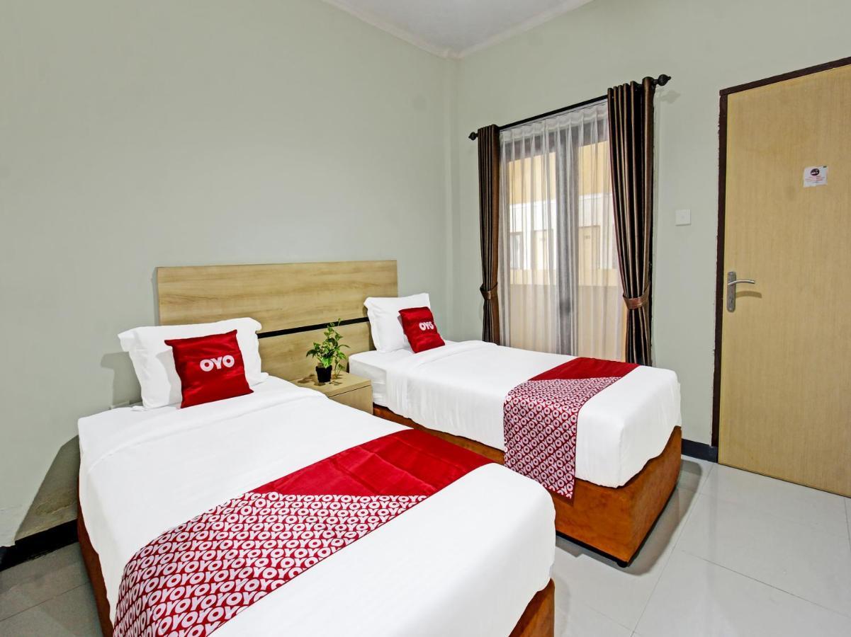 Oyo 91617 Hotel Mutiara Lombok Exterior photo